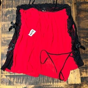 In bloom large red/black gown with panties. Preowned no flaws